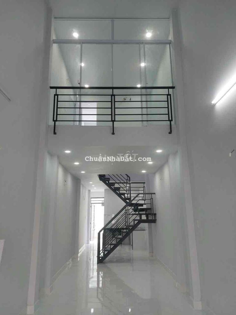 nhà mới gần trường đại học Huflic 2p, chợ Trung Chánh 2p, siêu thị 2p