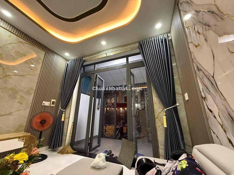 CẦN BÁN NHÀ THẠNH XUÂN HẺM 8M - 4 PHÒNG NGỦ - LIỀN KỀ GÒ VẤP