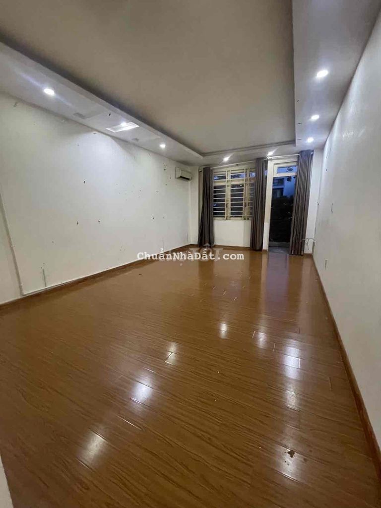 Phòng mới nhà riêng 25m2 wc rieng Khu Bình Phú P10 Q6