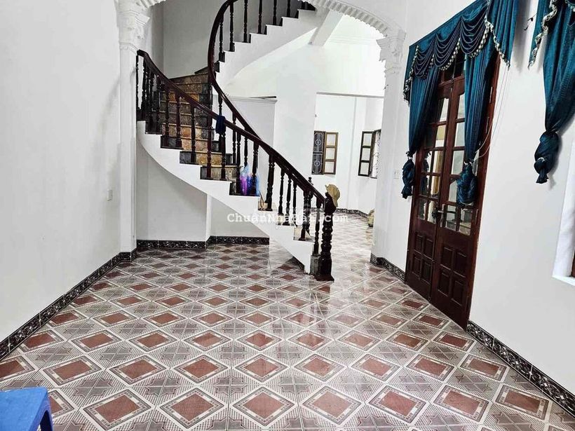 CHO THUÊ NHÀ THẠCH BÀN 67M2 3 TẦNG CẠNH AEON LONG BIÊN 7.5 TRIỆU/T