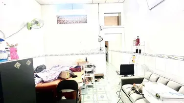 cho thuê nhà MT nguyêncăn làm spa ,goi dau duong sinh và ở, za 4 tr