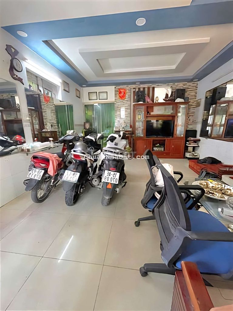 BÁN NHÀ ĐẸP BÊN  LÊ TRỌNG TẤ.N - NGÃ TƯ GÒ MÂ.Y - HXH - NH( 6.5X14M )