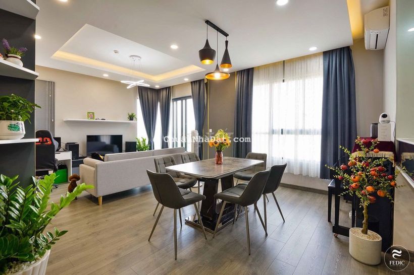 Cần bán gấp căn Emerald 3PN+2WC, DT:112m2, full nội thất, giá: 5.42 tỷ