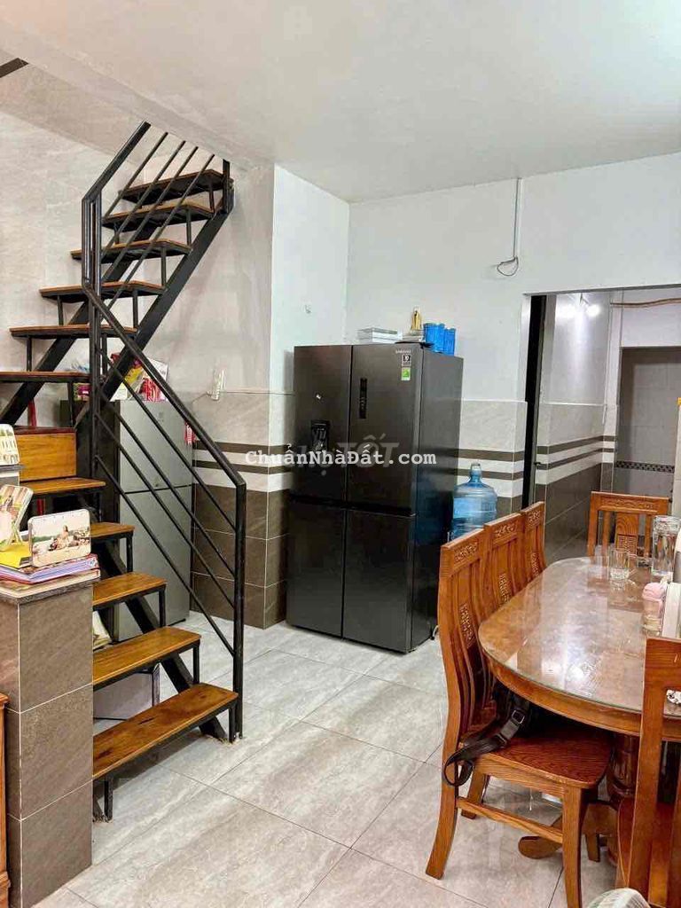 Bán nhà đường Phong Phú, P12/Q8, 57m2/3 tỷ 8. 2 tầng/3PN, sổ hoàn công