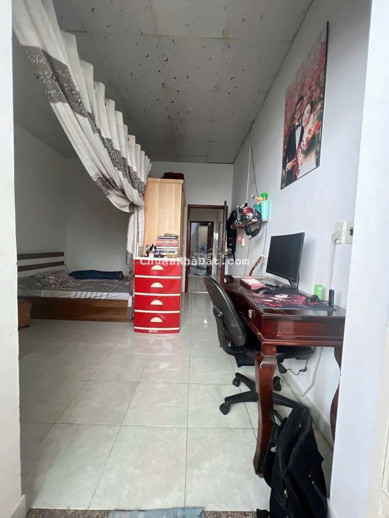 Bán nhà kiên cố 2 tầng hẻm 1/ ngắn đường số 8,p11 GV 54m2 đất chỉ 4.86