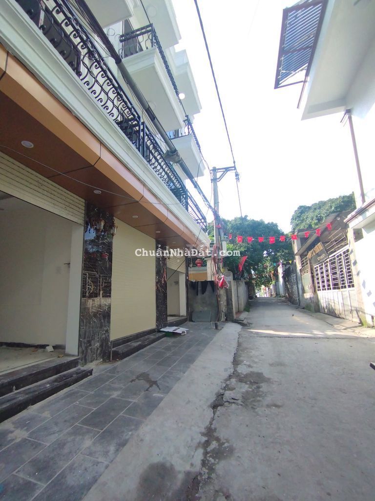 🏡 BÁN NHÀ ĐÔNG LA SÁT ĐÔ NGHĨA– 40M² – 3 NGỦ – CHỈ HƠN 3 Tỷ