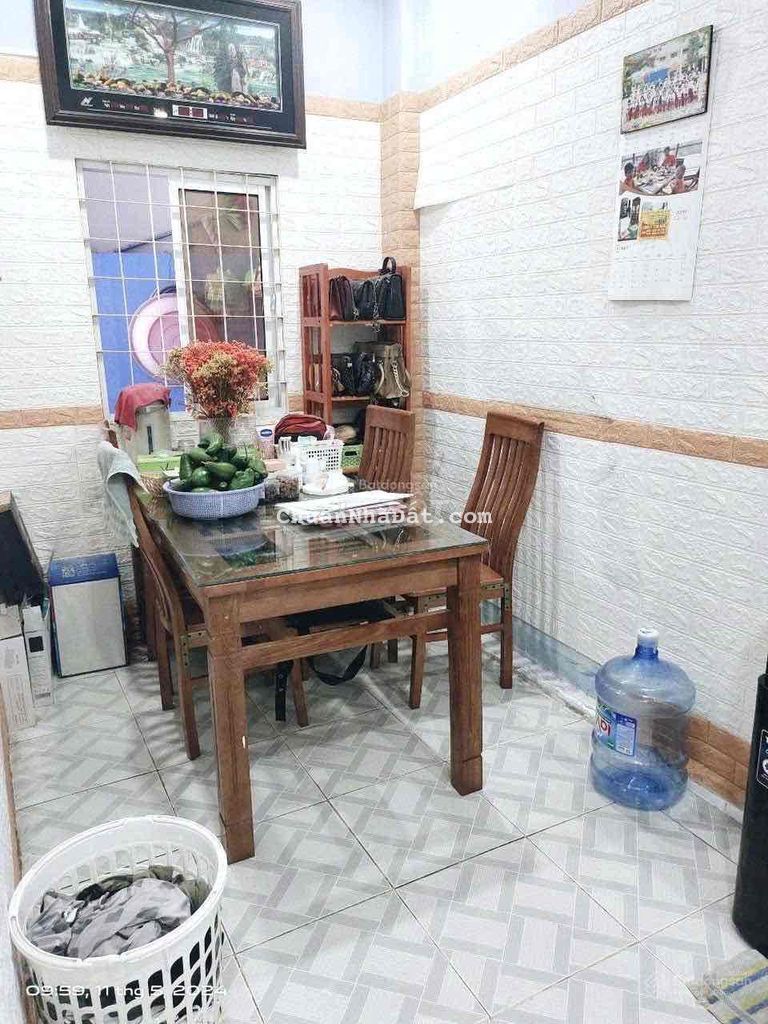 nhà lầu 3pn đường ba gác đường võ văn ngân gần Vincom ngã 4 Thủ Đức