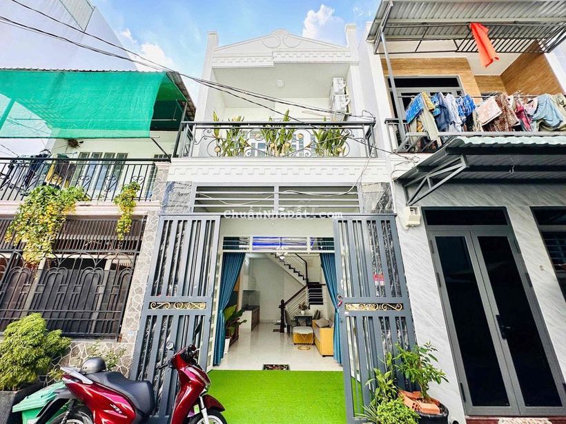 Nhà đẹp kế siêu thị Mega Q12, 4x10, hẻm to Lê Văn Khương