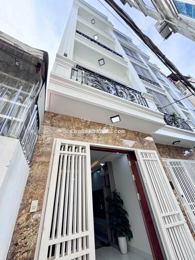 Chính chủ cần bán nhà ngay chợ bình chánh,cách trung tâm chỉ 20p