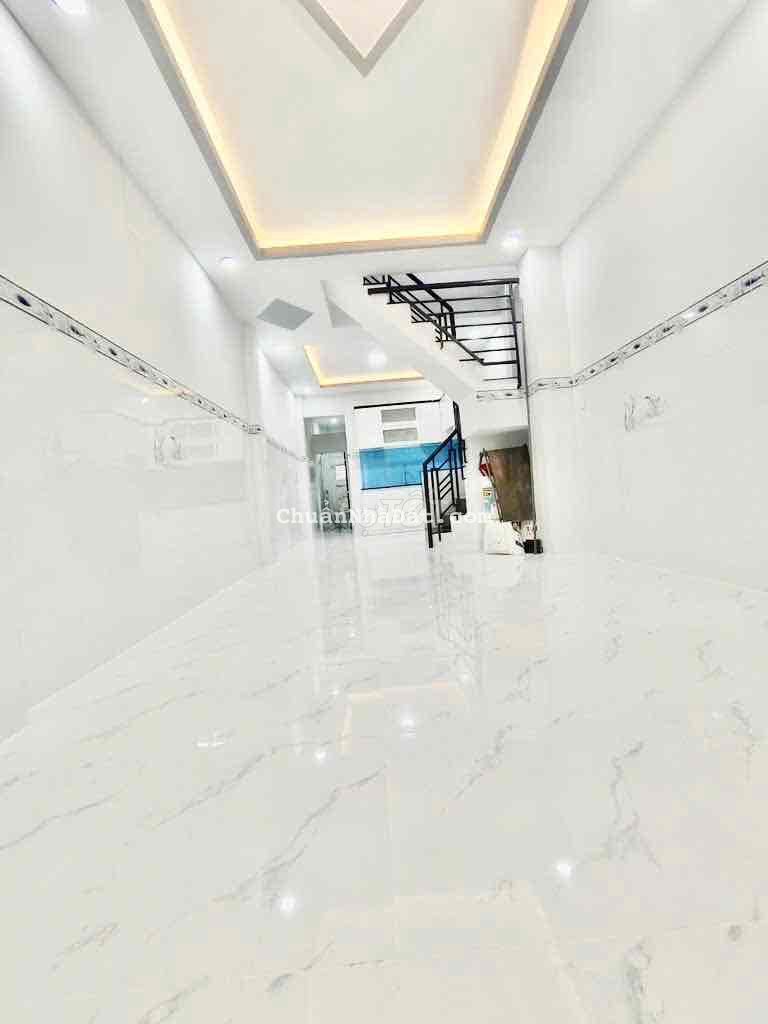 Nhà bán ngay Trịnh Đình Trọng -DT3,2x11- nhà đúc 2 tầng- chỉ 3.xtỷ