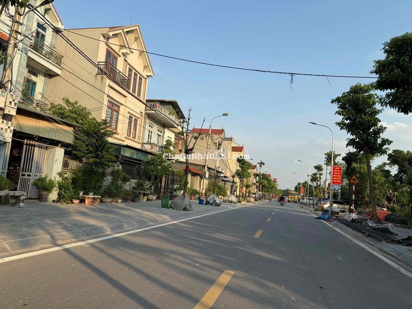 💥NHÀ 2 TẦNG Ở NGAY VÕNG LA - SÁT CẦU THĂNG LONG– CHỈ HƠN 3 TỶ XÍU💥