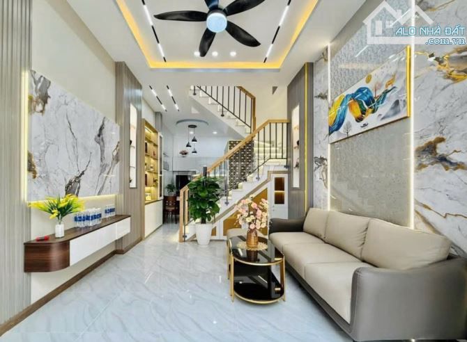 BÁN NHÀ QUẬN GÒ VẤP - QUẬN 12, 64M2, GIÁ CHỈ 3.6 TỶ