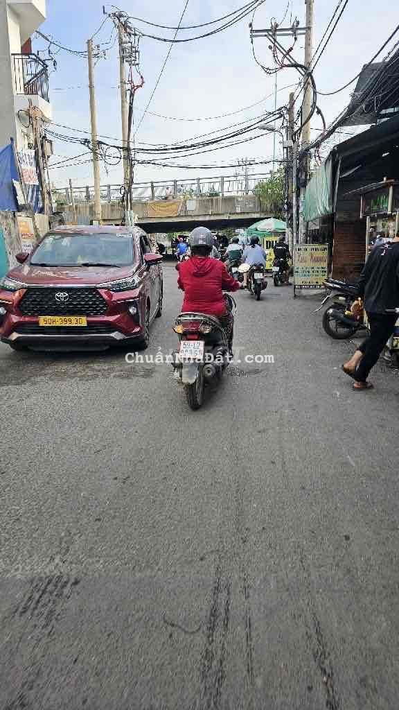 Nhà Trần Xuân Soạn , 42 m2, kề bên Him Lam, 2 tầng, chỉ hơn 3 tỷ