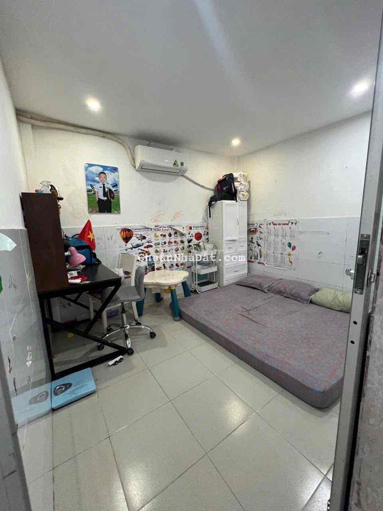 nhà trệt lửng sát chợ Hiệp Bình cách Gigamal 5p sổ hồng khu dân cư