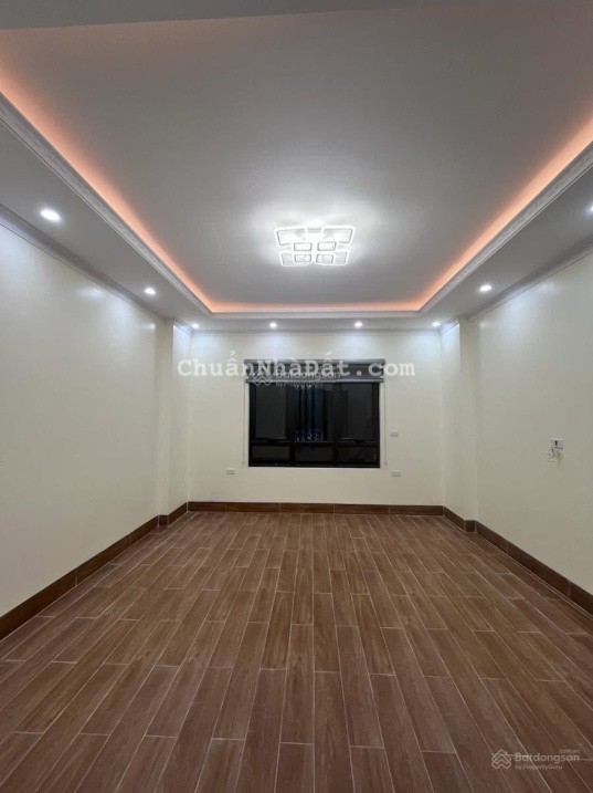 Nhà vip Cầu Giấy, lô góc 6 tầng thang máy, trung tâm Cầu Giấy. Ngõ nông, vừa ở vừa kinh doanh đỉnh