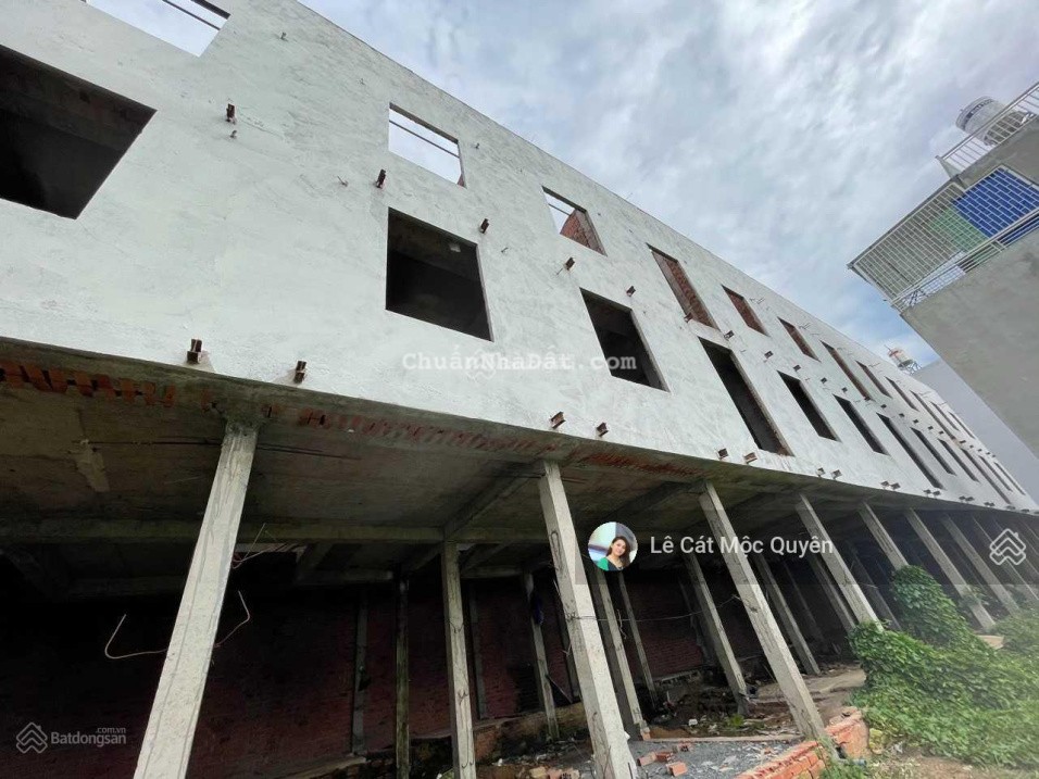 Giảm 2tỷ còn 27.9 tỷ bán lỗ khu nhà - 48 phòng vip - TX24 khu đẹp - thông - 465m2 đất thổ cư full