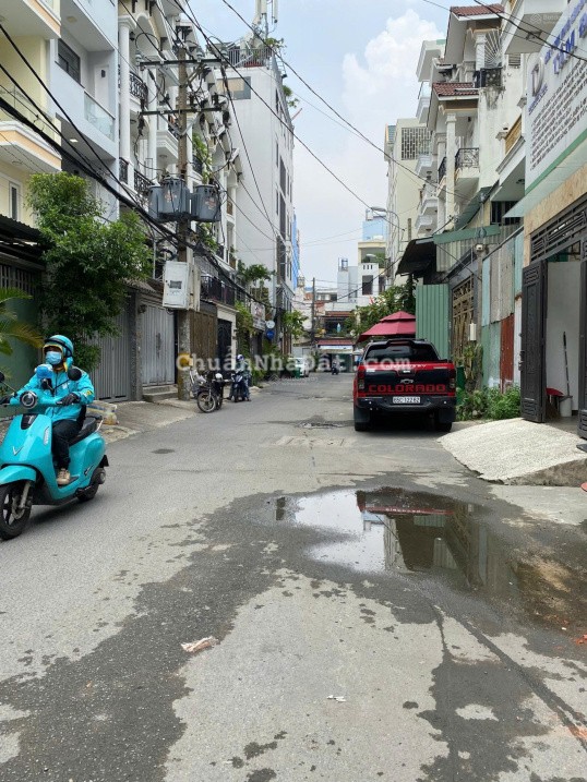 Bán nhà 1/ HXH 8m Dương Quảng Hàm , p5 , 3 lầu , DT: 5x12m , giá 9 tỷ thương lượng