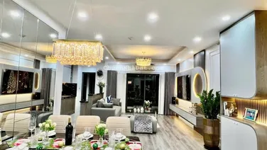 Tôi cần bán nhanh căn góc 3 ngủ 92m2 GoldSeason 47 Nguyễn Tuân. Giá 8 tỷ - LH 0967 660 ***