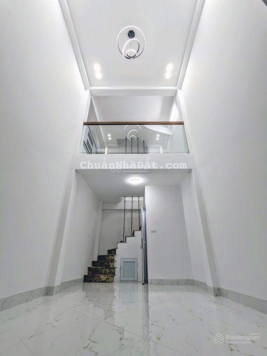 Khương Trung 28m 5 tầng nhỉnh 5 tỷ mặt ngõ kinh doanh