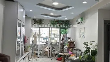 Hàng hiếm! Bán gấp CHCC giá 3,55tỷ tại Investco Babylon có 77m2, 2PN, 2WC nhà đẹp giá lại còn rẻ