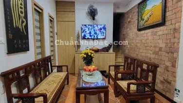 Chính chủ bán nhà phố Trần Quốc Toản diện tích 50m2, ngõ nông 3m là ra mặt phố chính