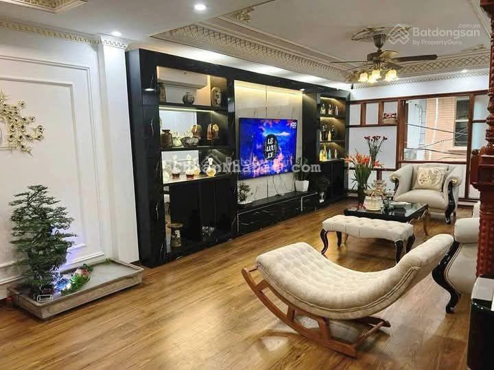 Cần tiền bán gấp nhà Giang Văn Minh, Đội Cấn, phân lô, ô tô, thông các ngả, 3 lối vào, 75m2*6T