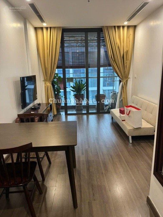 Cho thuê CC 2PN, 1VS, 12 tr/th, 50m2 tại Vinhomes Symphony Riverside, Long Biên, HN - Hot!