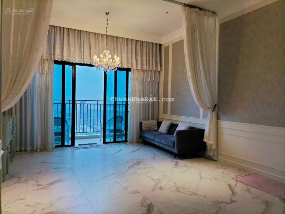 Lê Phương 0903 036 *** cần bán nhanh penthouse The View liền kề PMH, 304m2, 4PN, giá 28 tỷ