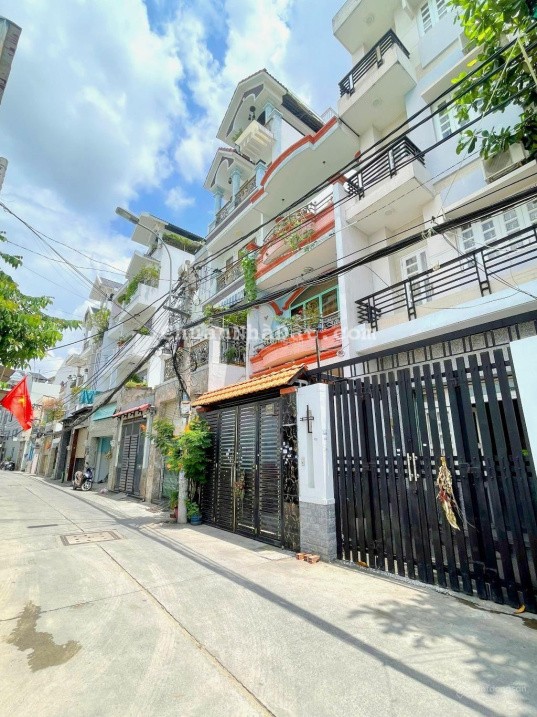 7 tỷ nhỉnh, Tân Sơn Nhì, Tân Hương, gần Chợ, Aeon Tân Phú, hẻm xe hơi 8m, nhà 2 tầng , 70 m2