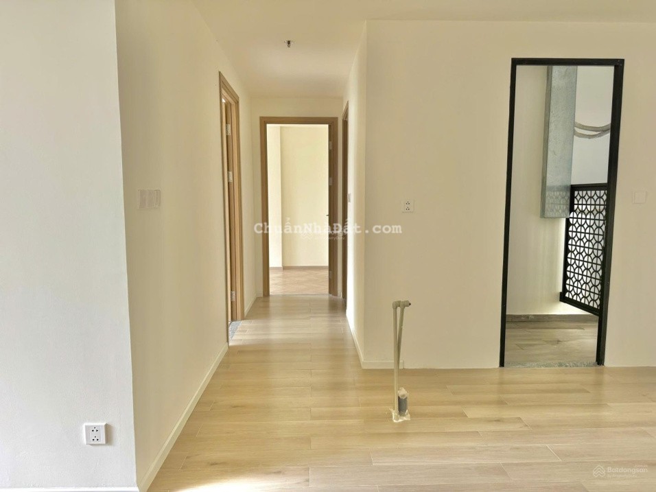 Kẹt Tiền Cần Bán gấp nhà căn hộ 2 Phòng Ngủ căn góc view như hình