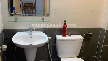 Cho thuê căn hộ Fresca 2PN 2WC nhà trống giá 6.5 tr vô ở liền. Hồ bơi miễn phí. LH 0965 895 ***