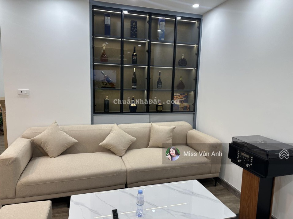 Chính chủ cần bán chung cư cao cấp A4 khu đô thị Mỹ Đình 1, DT: 96m2 thiết kế tuyệt đẹp, 3 PN 2WC