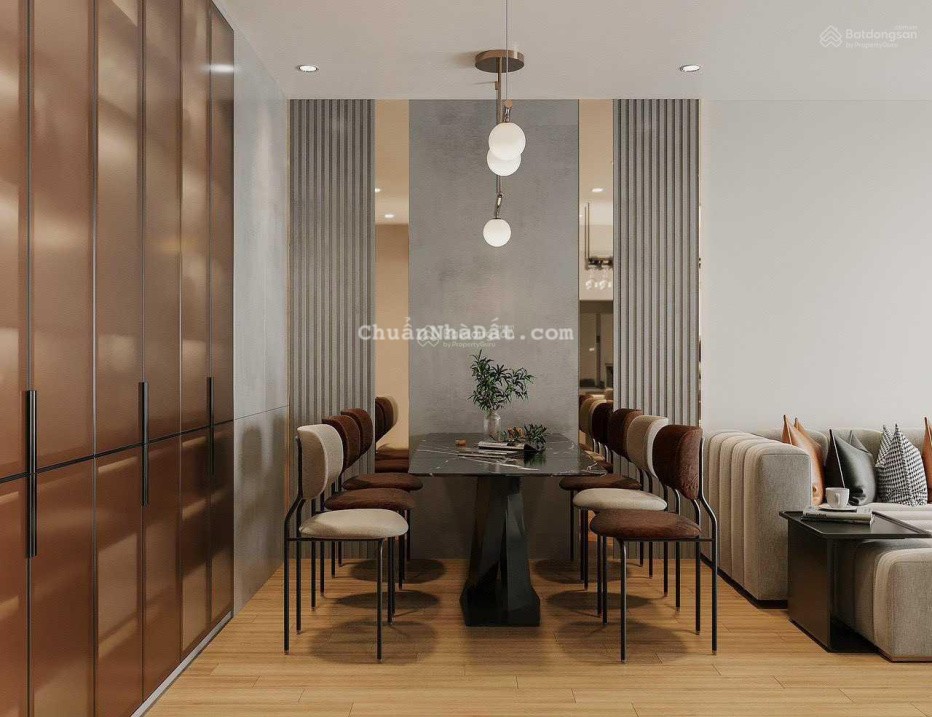 Gia đình bán CH 3PN - 2WC, DT 105m2 giá 8,65 tỷ bao phí, King Palace 108 Nguyễn Trãi, LH 0523 681 ***