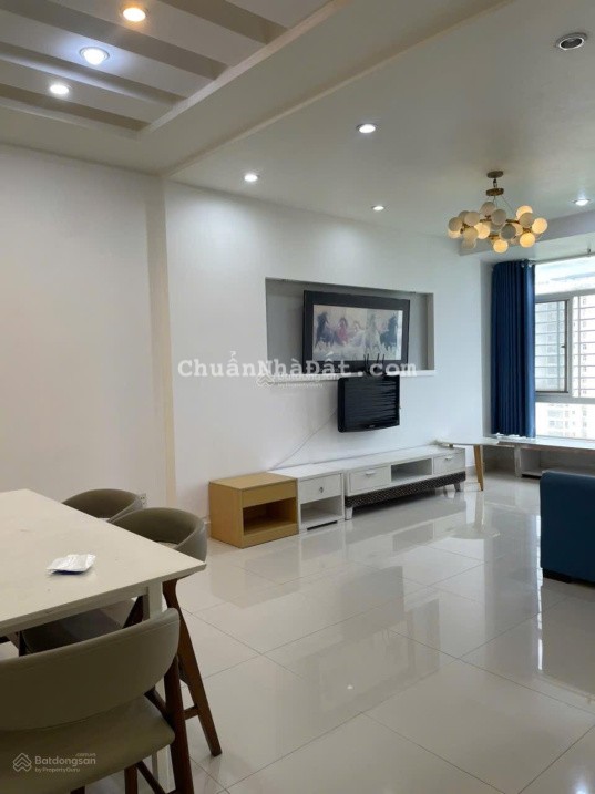Cho thuê CC 2PN, 2WC, 74m2 giá cực chất, Sky Garden 3, Tân Phong, Q7, TP.HCM