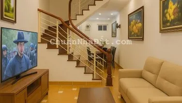 Bán nhà Phan Kế Bính, Ba Đình, 45m2 x 5 tầng, khu người Nhật, giá 6.98 tỷ