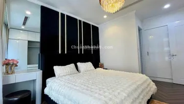 Vợ chồng em bán CH tại Starcity 23 Lê Văn lương 108m2 3pn bc đông nam,giá rẻ LH:0987 362 ***