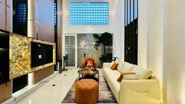 Hàng Hiếm ! Phân lô Huỳnh Thúc Kháng, ngõ thông, ô tô tránh, thông sàn, thang máy, gara, 68m2*5T.