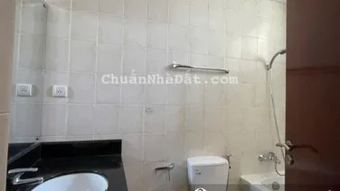 Bán căn hộ Tản Đà Court-Tản Đà, DT 100m2, 3 PN, 2WC, view thoáng mát, sổ hồng, nhà đẹp, giá 5.2 tỷ