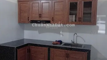 Cho thuê nhà riêng 70m2 x 3 sàn, 12 triệu VND/th, Trâu Quỳ, Gia Lâm, Hà Nội