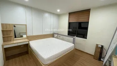 Chính chủ bán căn hộ Handiresco 31 Lê văn lương 2pn 2wc full đồ , giá 6,3tỉ. Lh: 0984 677 ***