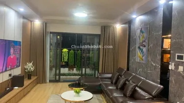 Cần tiền bán gấp căn hộ 3 ngủ chung cư La Casta Văn Phú chủ 7,1 tỷ. LH 0854 478 ***