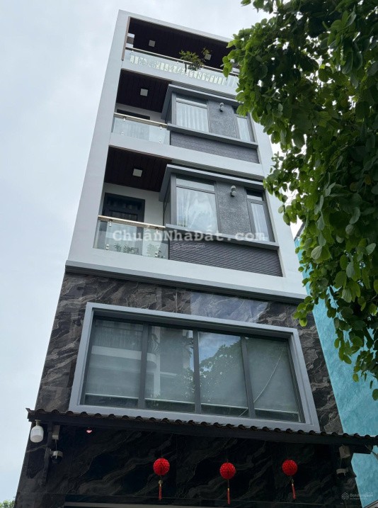 Bán nhà 1 trệt 1 lửng 2 lầu, sân thượng gần UBND P. Bình Hưng Hòa, DT: 4x14.5 giá 6 tỷ 990 triệu