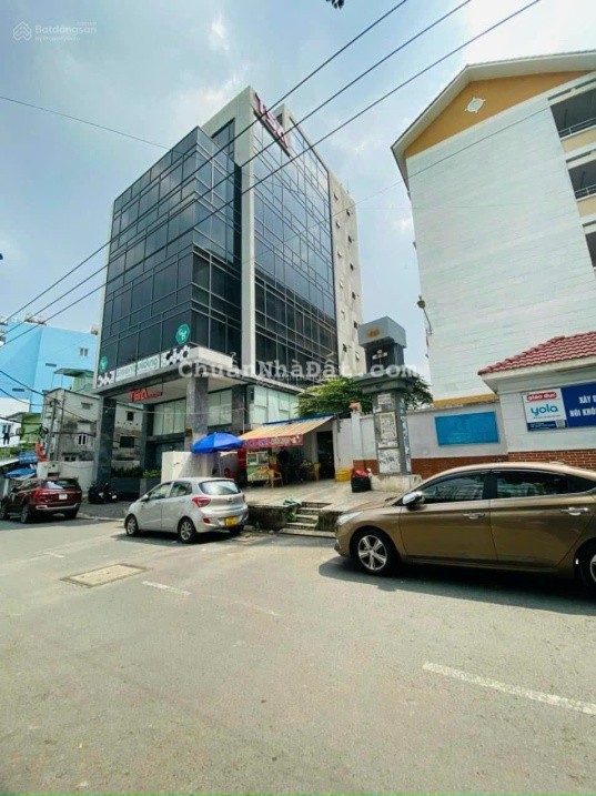 Bán gấp 2000m2 nhà mặt tiền đường ngay Nguyễn Thị Thập - P. Tân Quy - Q. 7, giá 100 triệu/m2