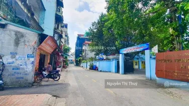 NHÀ DÂN XÂY PHỐ NGỌC LÂM DT90M 4T GIÁ 13TỶ NGÕ NÔNG GẦN Ô TÔ TRÁNH QH ĐƯỜNG Ô TÔ GẦN TRƯỜNG CHỢ.