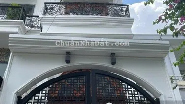 Nhà 5 tầng (6x24m) có thang máy. Mới xây 2024. Xe 7 chỗ vào nhà,full nội thất cao cấp. Chỉ 160tr/m2