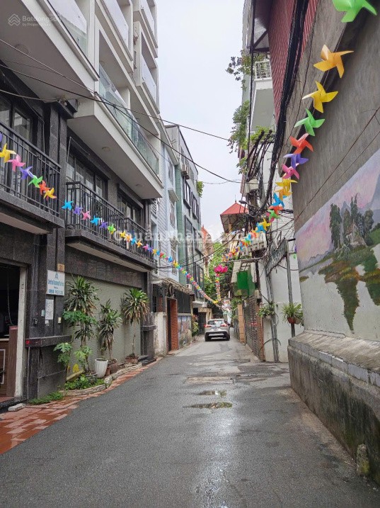 Nhà đẹp tại Lạc Long Quân, Tây Hồ, ngõ ôtô, 5T thoáng, view hồ, nhà Tây Hồ, giá Gia Lâm, 55m2 19 tỷ