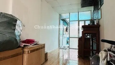 Bán nhà Hoàng Quốc Việt, dt30m, phân lô, ô tô đỗ cửa, 2 thoáng, gần phố. 7,2 tỷ