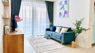 Cần bán căn 2PN2WC 84m2 view landmark 81 tầng cao full nội thất. LH: 0966 259 ***