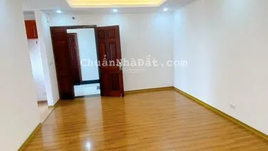 Bán chung cư UDIC 2 phòng ngủ view thoáng giá 4,8 tỷ có thương lượng. Liên hệ 0943 358 ***