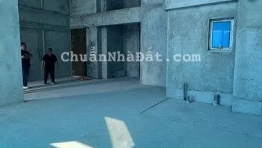 Độc nhất vô nhị căn duplex 200m2 thiết kế 3PN 4WC cả toà duy nhất chỉ 2 căn mặt tiền Quận 1